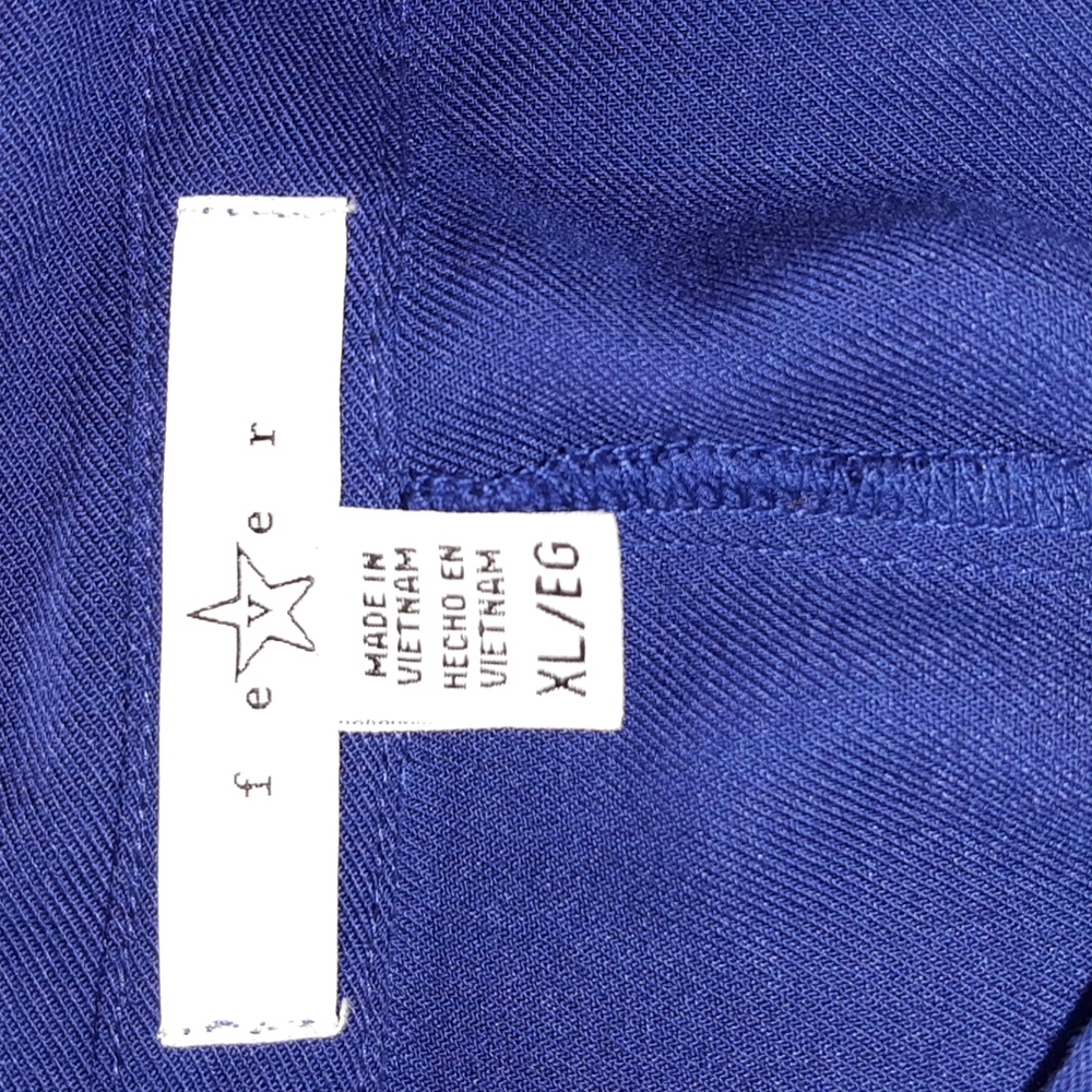Fever XL sleeveless buttonfront blouse. - Picture 3 of 5